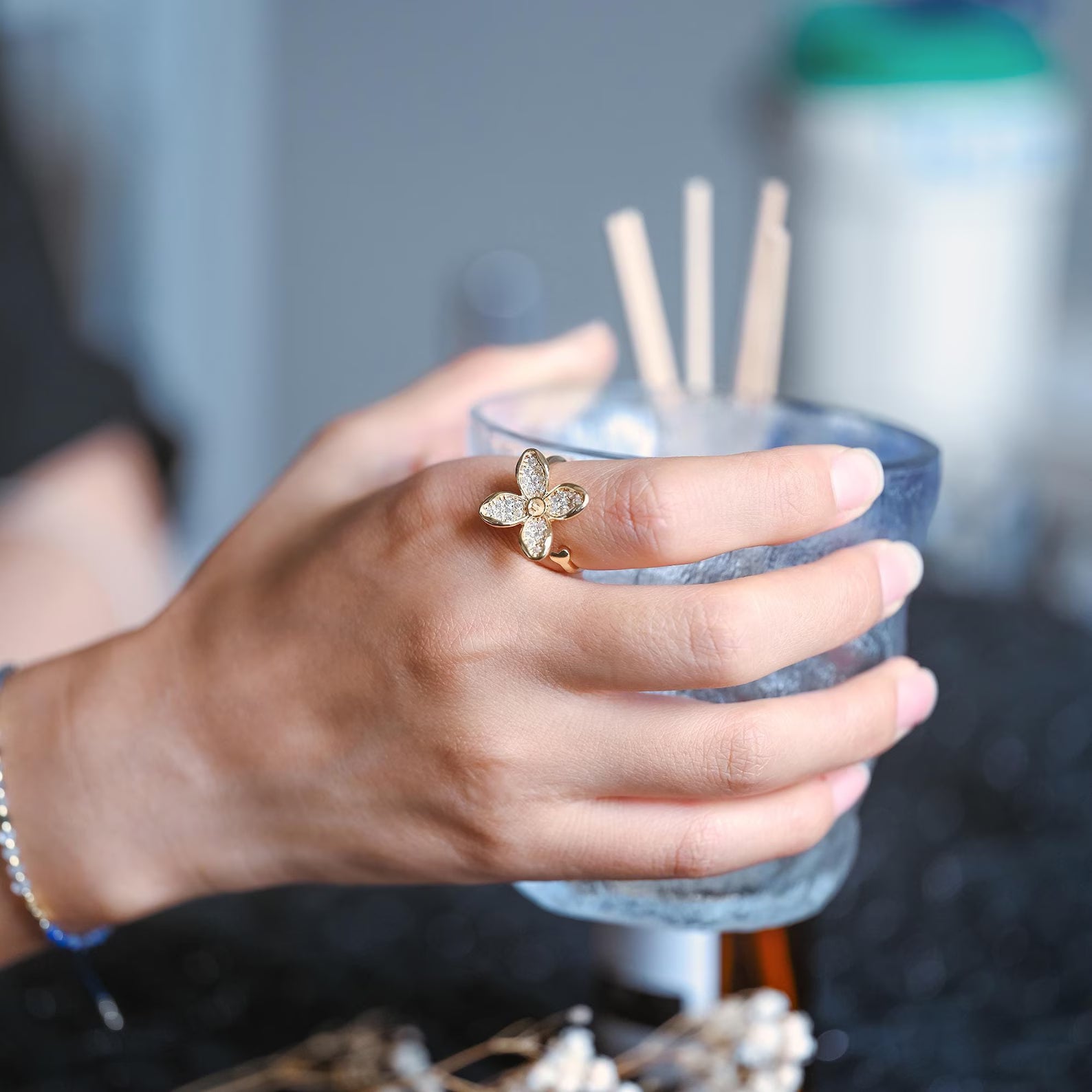 Pearl Flower Ring - Live Oyster Opening