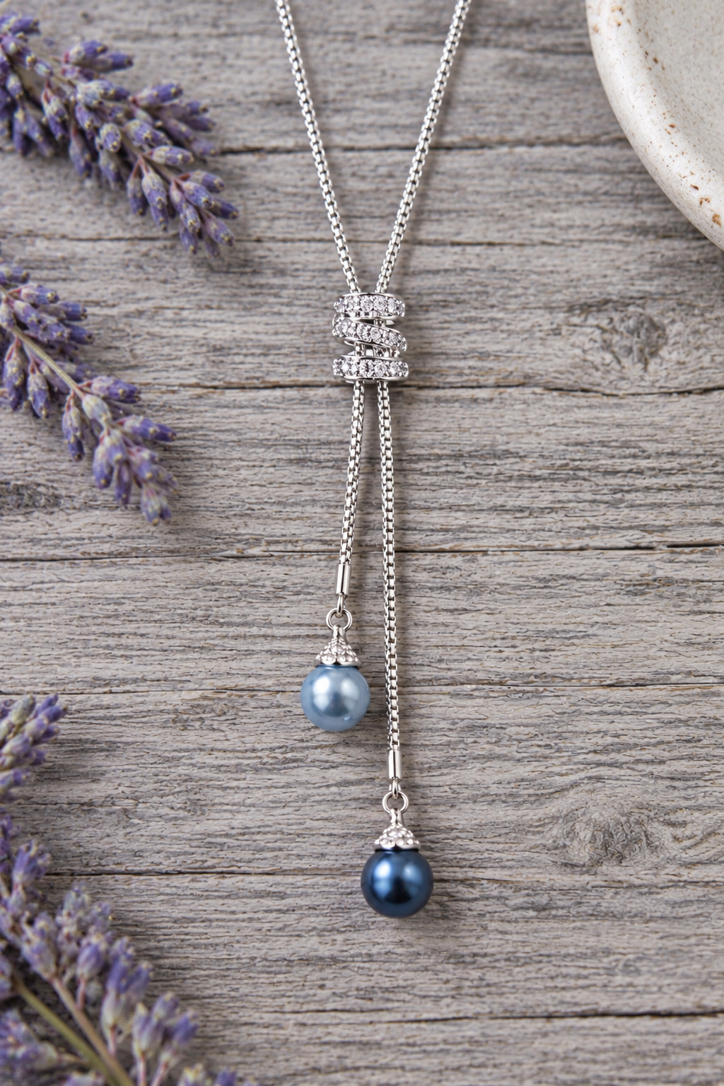 Fancy Long Chain with 2 Oyster Openings