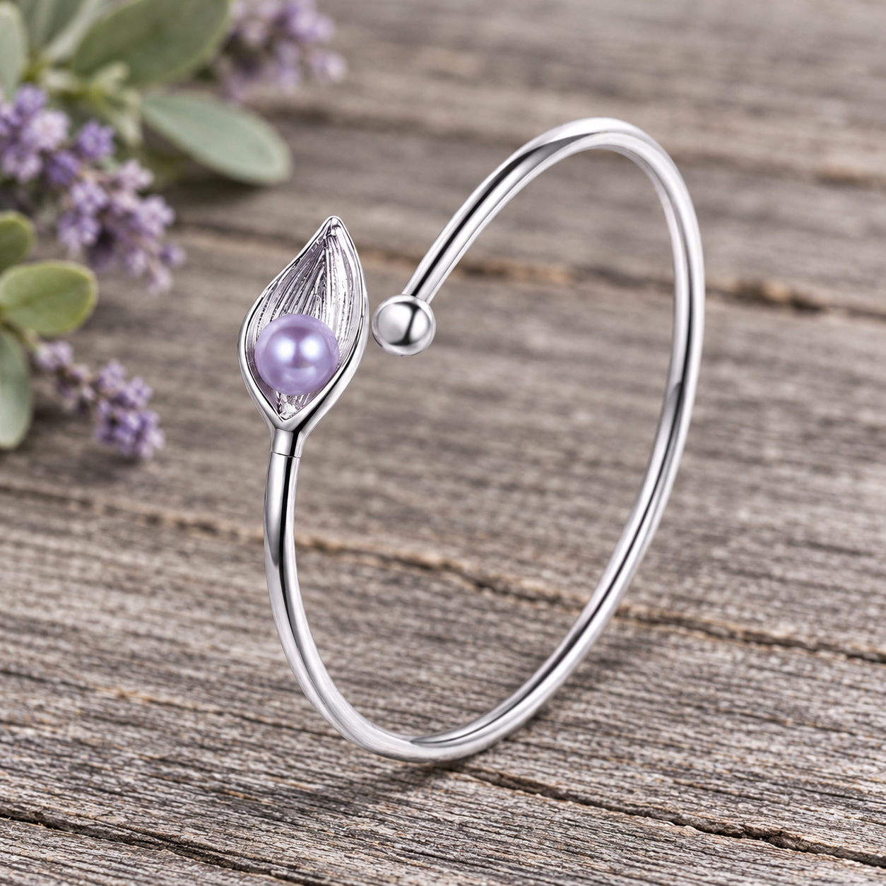 Embrace Bracelet Sterling Silver with Oyster Opening